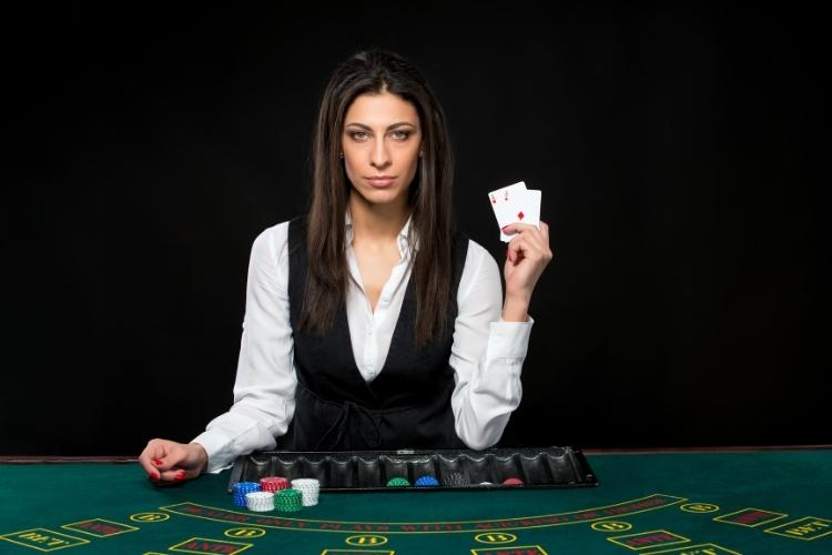 How does a Live Casino Work